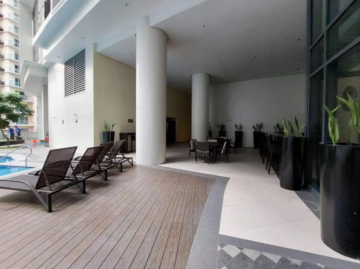 The Florence At Mckinley Hill Taguig Exterior foto